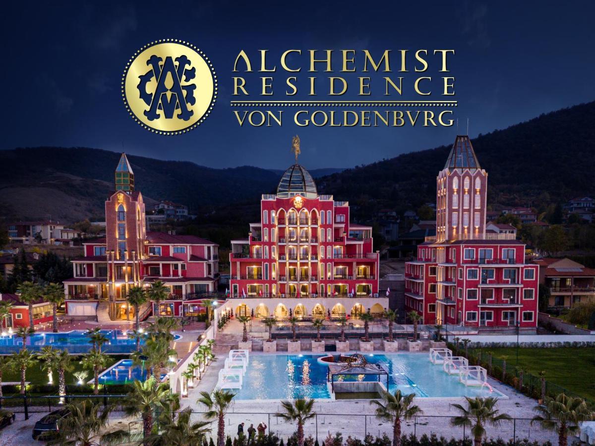 Alchemist Residence Von Goldenburg Belashtitsa Eksteriør bilde